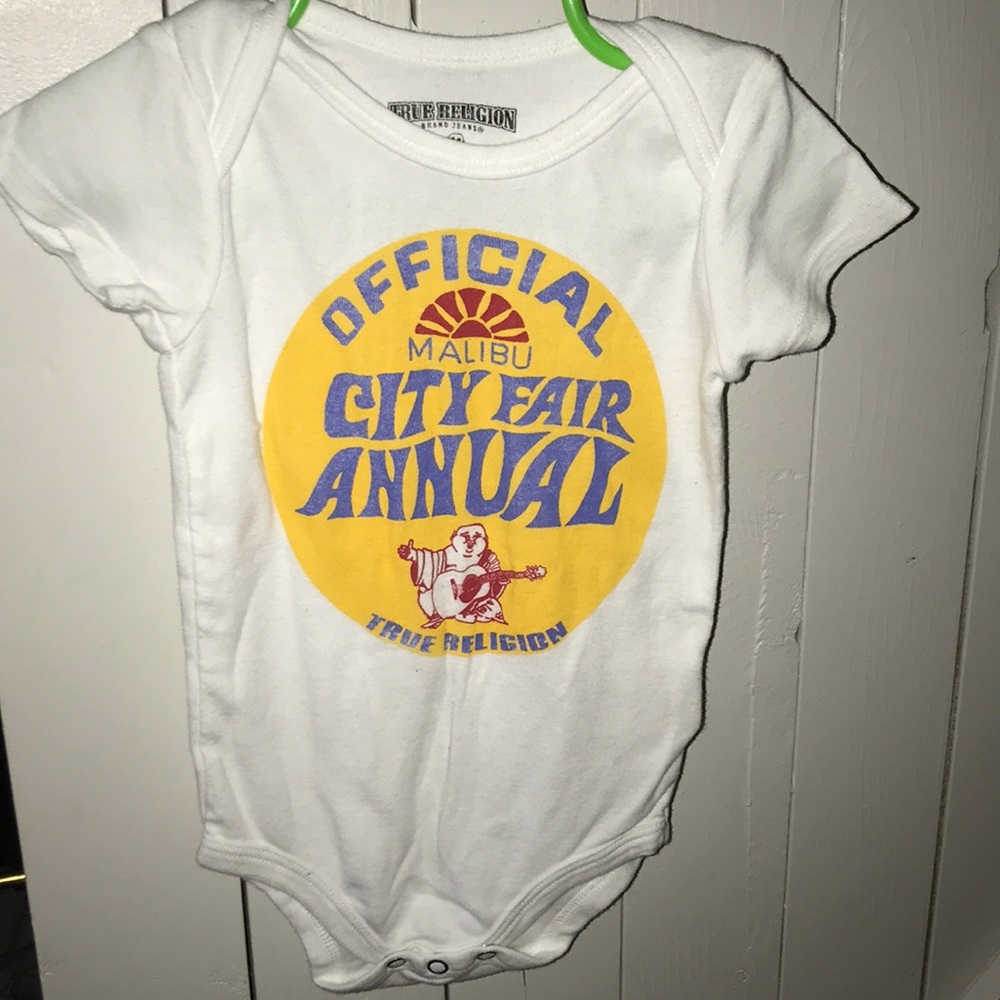 True Religion short sleeve onesie size 12-18 mo
